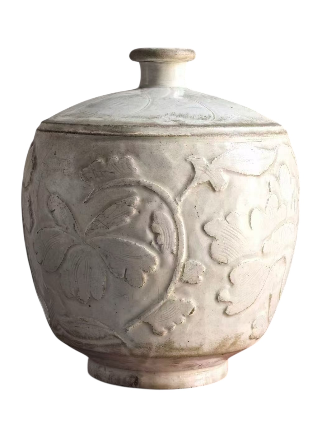 宋代 白釉刻花莲纹罐